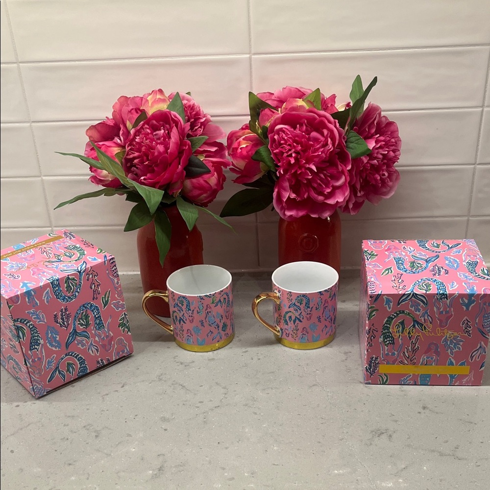 Lilly Pulitzer Pink and Gold Mug Set girls night out. Mermaid print.